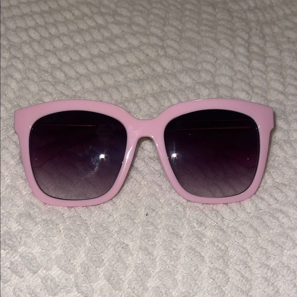Diff Eyewear Pink Gradient Sunglasses - image 1